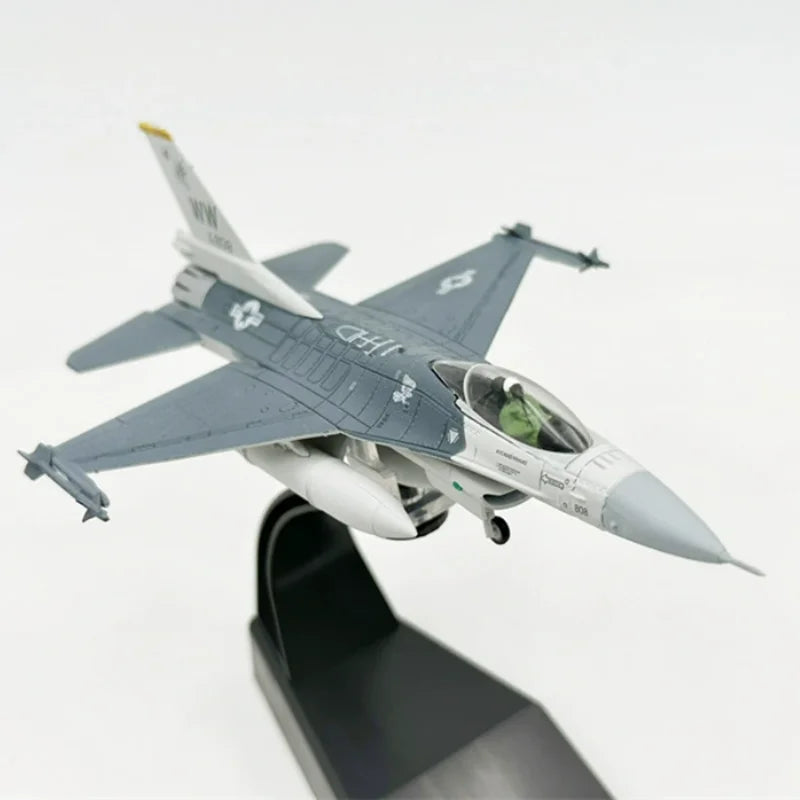 F-16 Fighter Aircraft USAF - 1/100 Scale